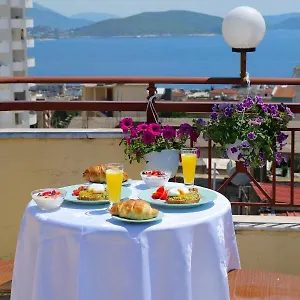 Hotel Eden, Sarande